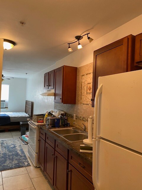 Primary Photo - 1424 NW 3rd Ave