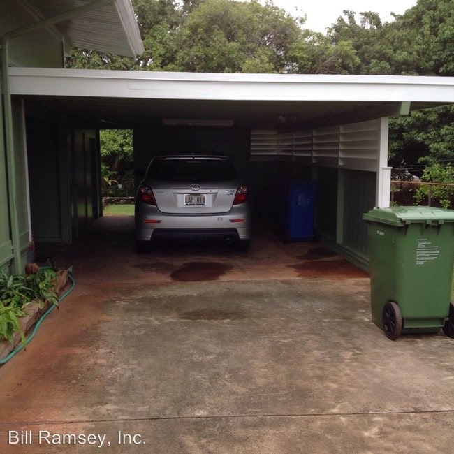 3 br, 1.5 bath House 326 ILIWAI DRIVE House for Rent in Wahiawa, HI