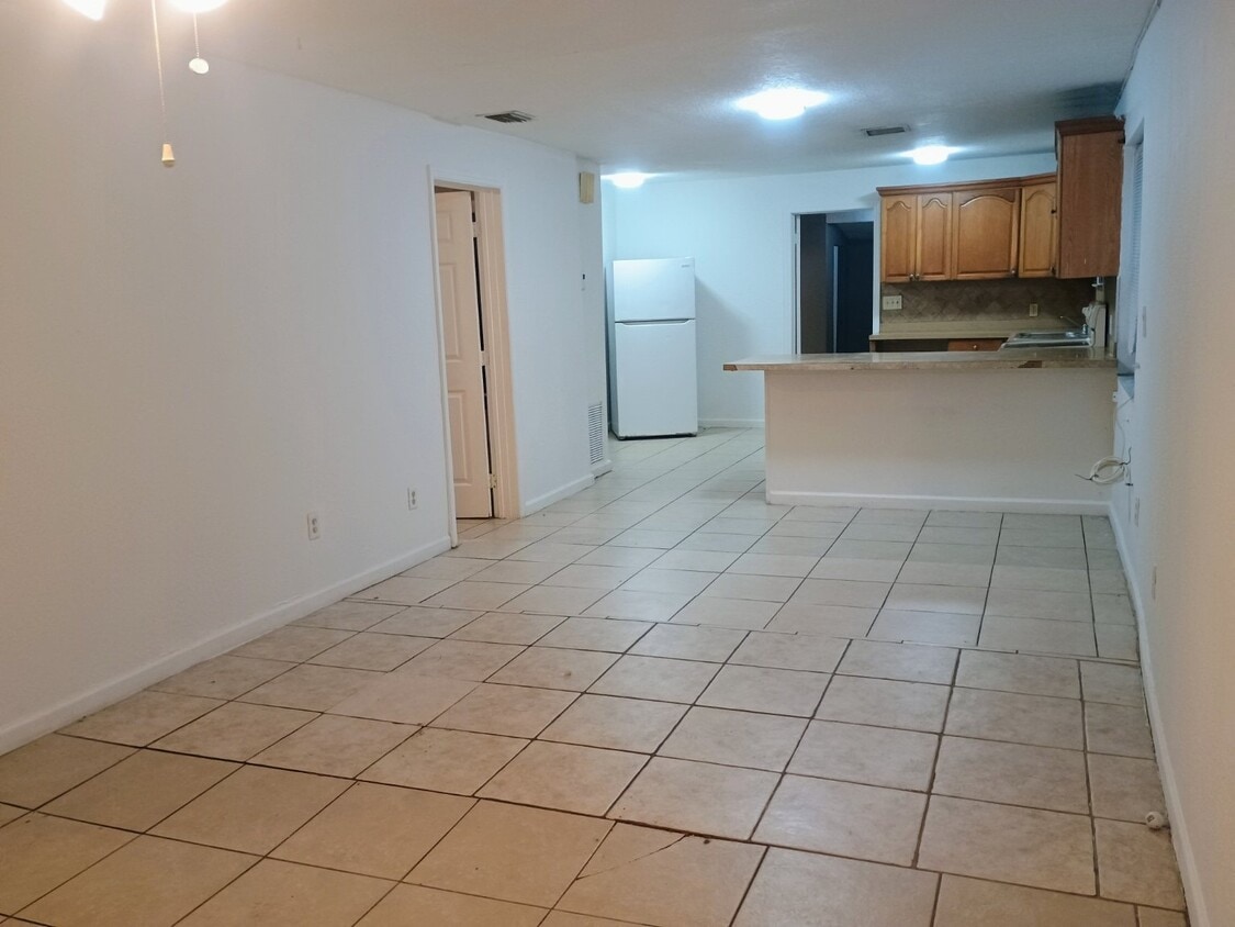 Photo - 2844 NW 22nd Ct (Miami, FL)
