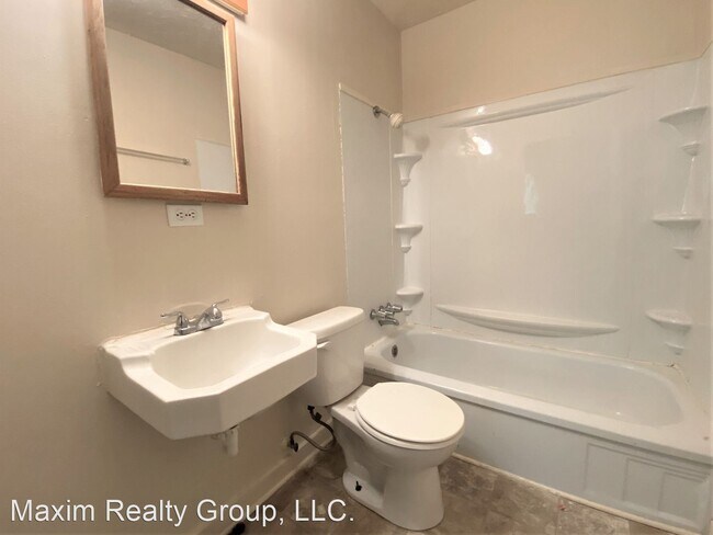 Foto del edificio - 3 br, 1 bath House - 6646 DECATUR ST