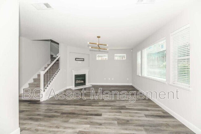 Foto del edificio - 3138 La Corona Dr