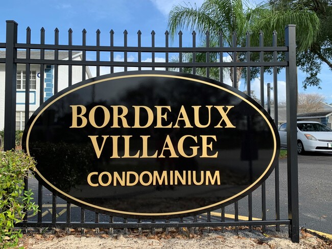 Building Photo - 5002 Bordeaux Village Plz