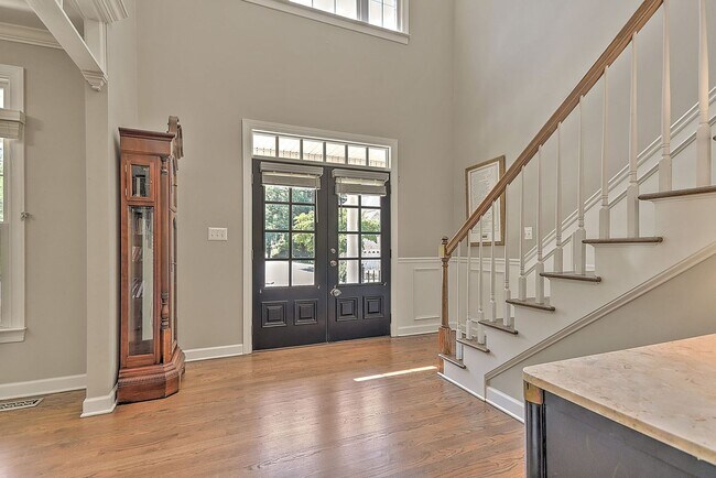 Foto del edificio - 9 Wayland Ct