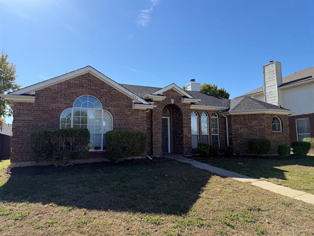 Foto principal - 10931 Castle Dr