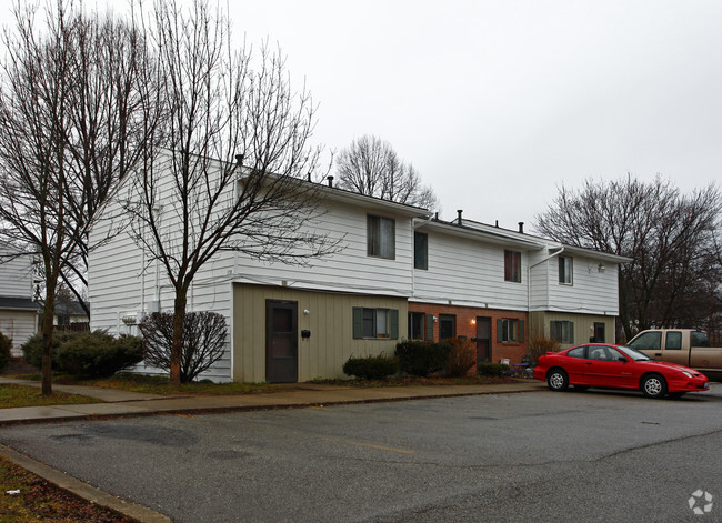 Primary Photo - Northwest Village Apartments