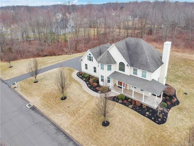 Building Photo - 13 Wisteria Ln