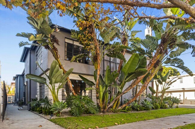 Foto del edificio - 419 S Rexford Dr