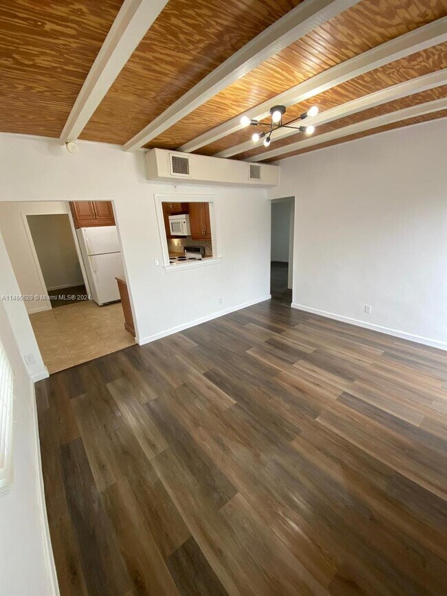 Foto del edificio - 5941 W Park Rd