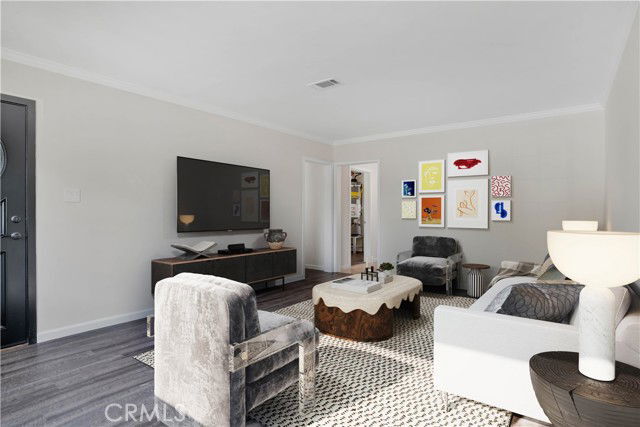 Foto del edificio - 7635 Fallbrook Ave