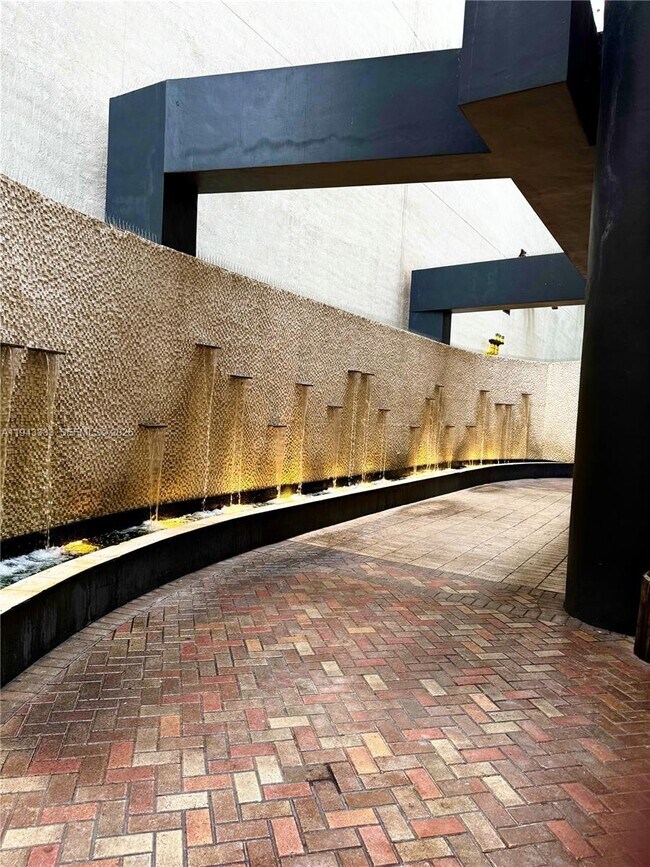 Building Photo - 60 SW 13th St