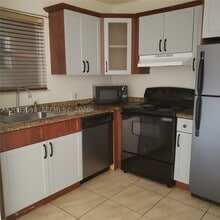 Building Photo - 1300 Moffett St