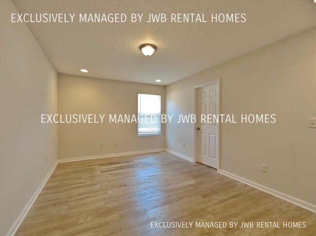 Foto del edificio - 5597 Longspur Ct