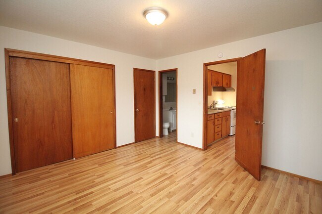Foto del edificio - 7312-7334 N Lancaster Ave