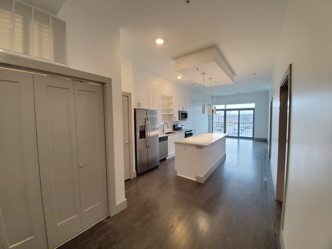 Entry - 2407 8th S