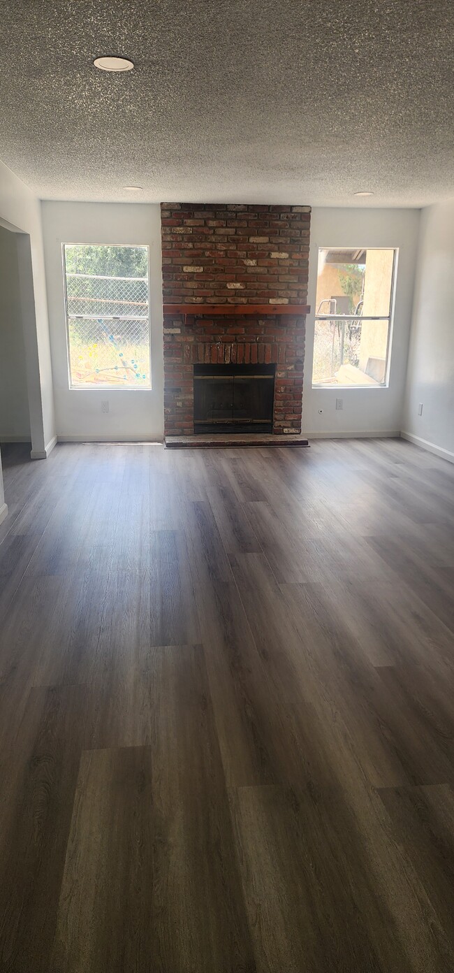 Livingroom fireplace - 10240 56th St