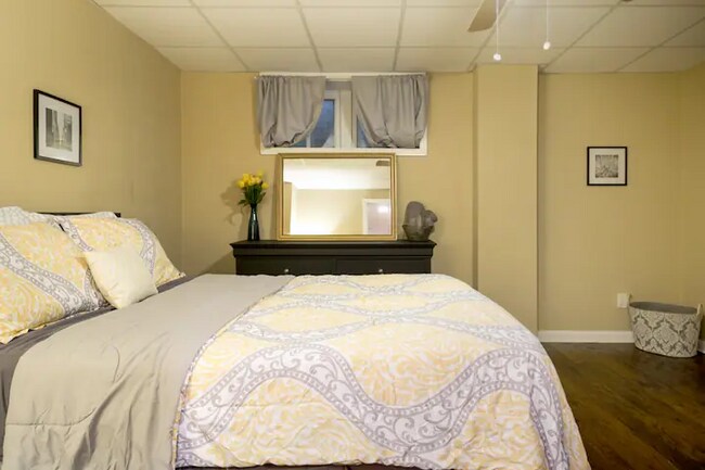 Foto del edificio - 576 Wimbledon Rd NE