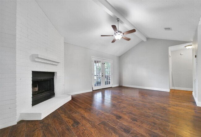 Foto del edificio - 3619 Acorn Run Ln