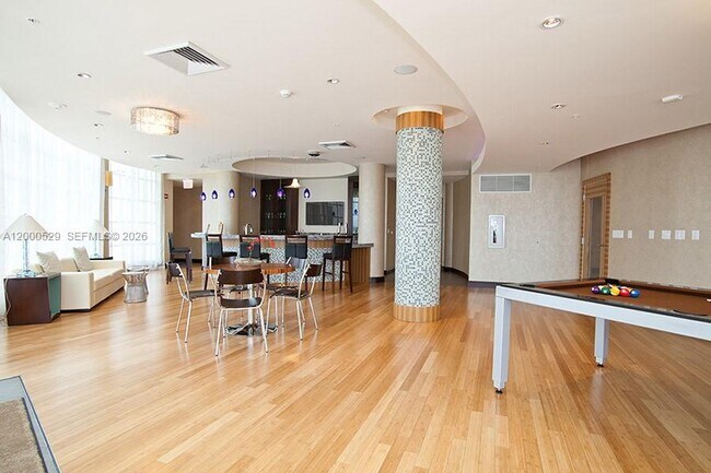 Foto del edificio - 244 Biscayne Blvd