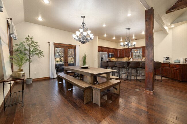 Foto del edificio - 4933 Trout Farm Rd