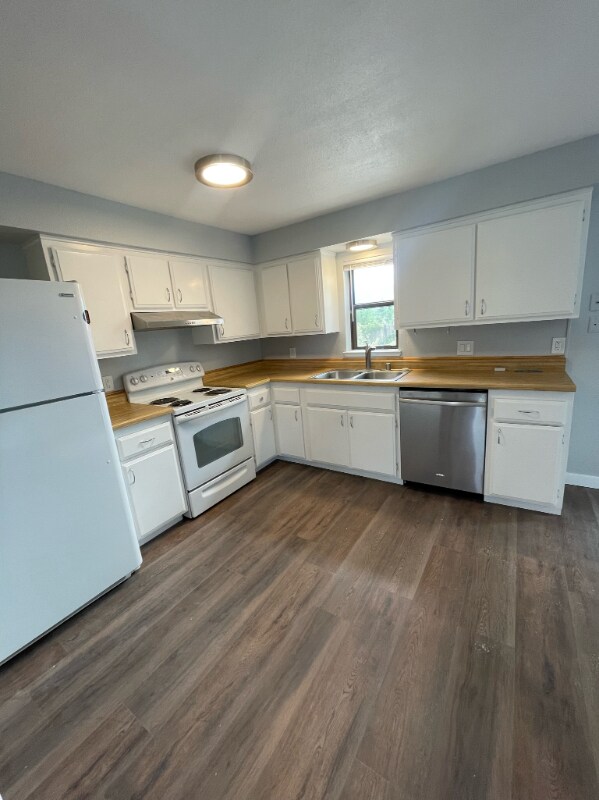Building Photo - 2040 Bonneville Ave