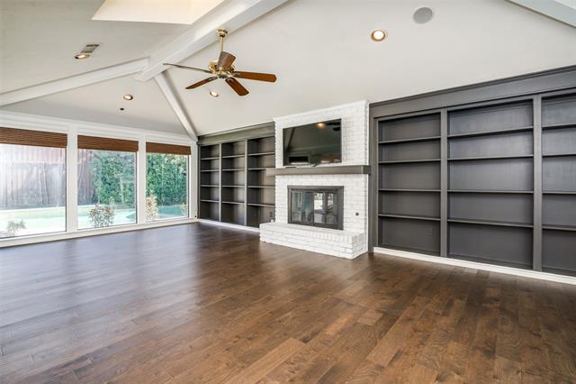 Building Photo - 5828 Fallsview Ln