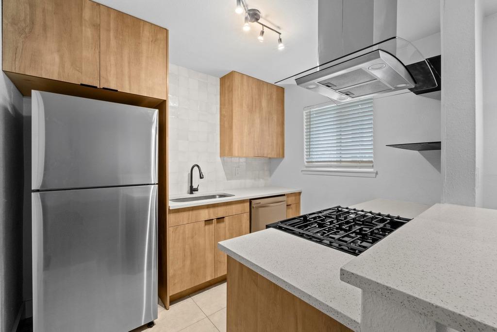 Primary Photo - 7929 Gault St