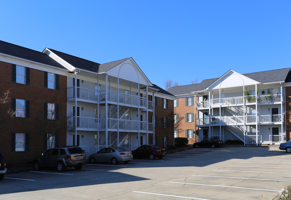 Primary Photo - University Corner Apartments