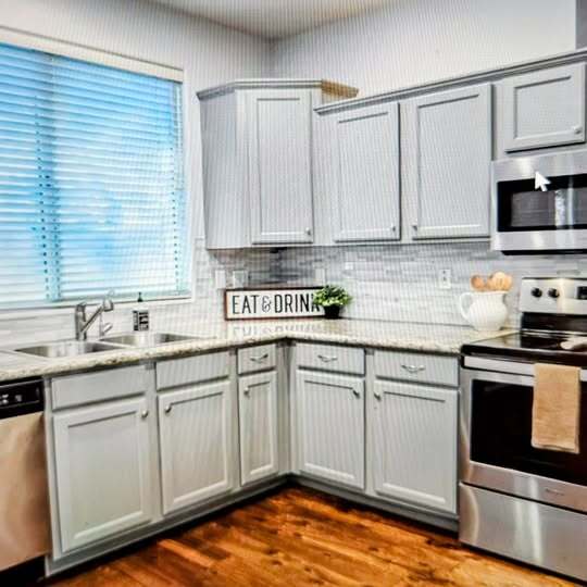 Ktichen - 20408 N 70th Dr
