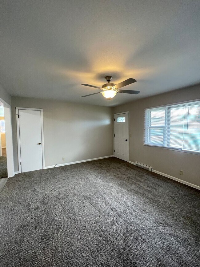 Building Photo - Cozy 3 Bedroom Home in SW Wichita