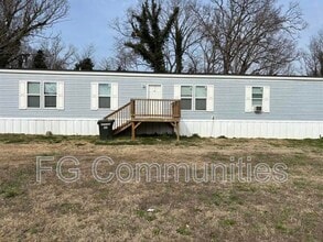 Building Photo - 1010 Old Church Rd