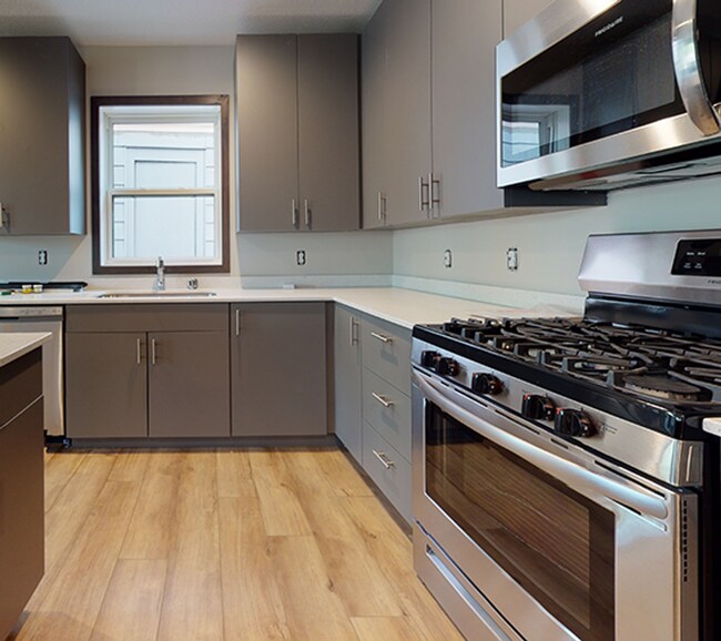 Foto del edificio - 605 12th Ave SE