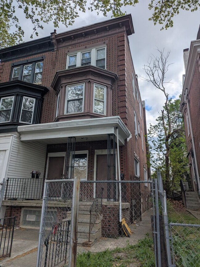 Building Photo - 5107 N 13th St