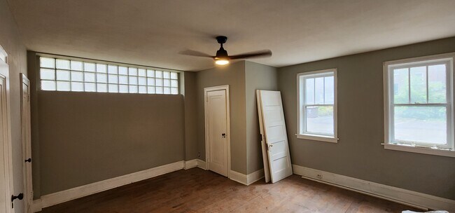 Building Photo - 3517 Magnolia Ave