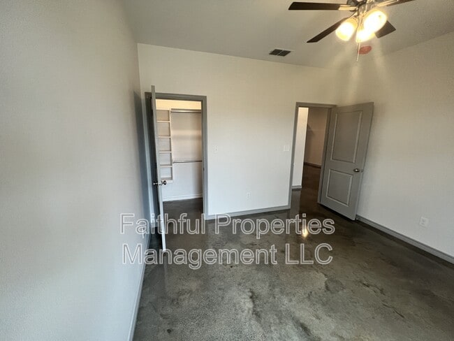Building Photo - 10479 CR 2173