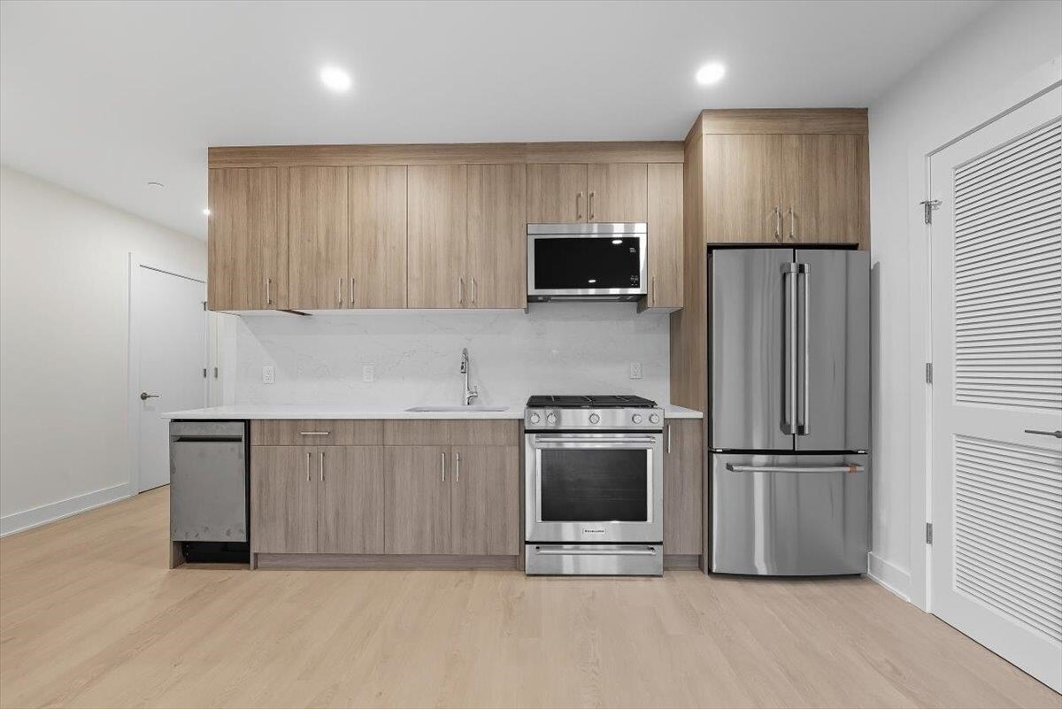 Foto principal - 303 Madison St