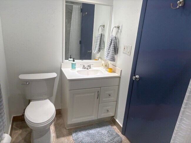 Foto del edificio - 10132 Windtree Ln