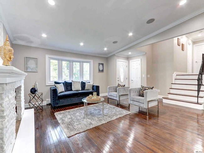 Foto del edificio - 279 Haypath Rd