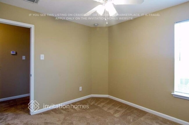 Foto del edificio - 339 Remington Creek Dr