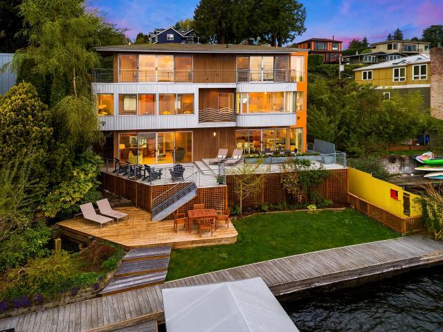 Foto principal - 5 bedroom in Seattle WA 98125