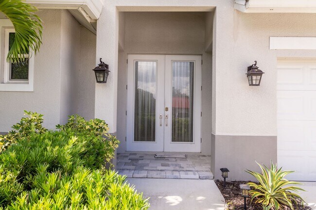 Foto del edificio - ** BONITA SPRINGS ** BEAUTIFUL 4 BR\3 BATH...