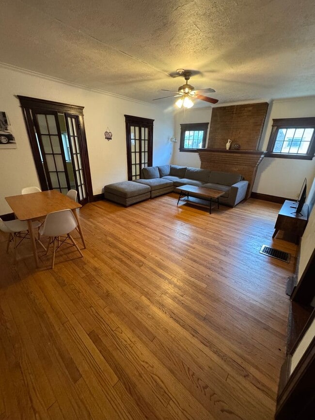 Photo - 205 Cambridge St Apartment