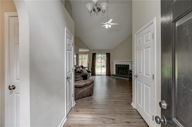 Building Photo - 293 Widewater Dr