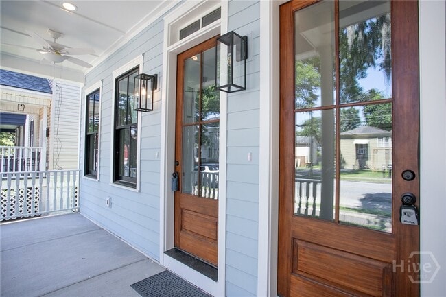 Building Photo - 1720 Barnard St