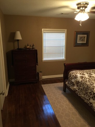 bedroom 1 - 706 E 7th St