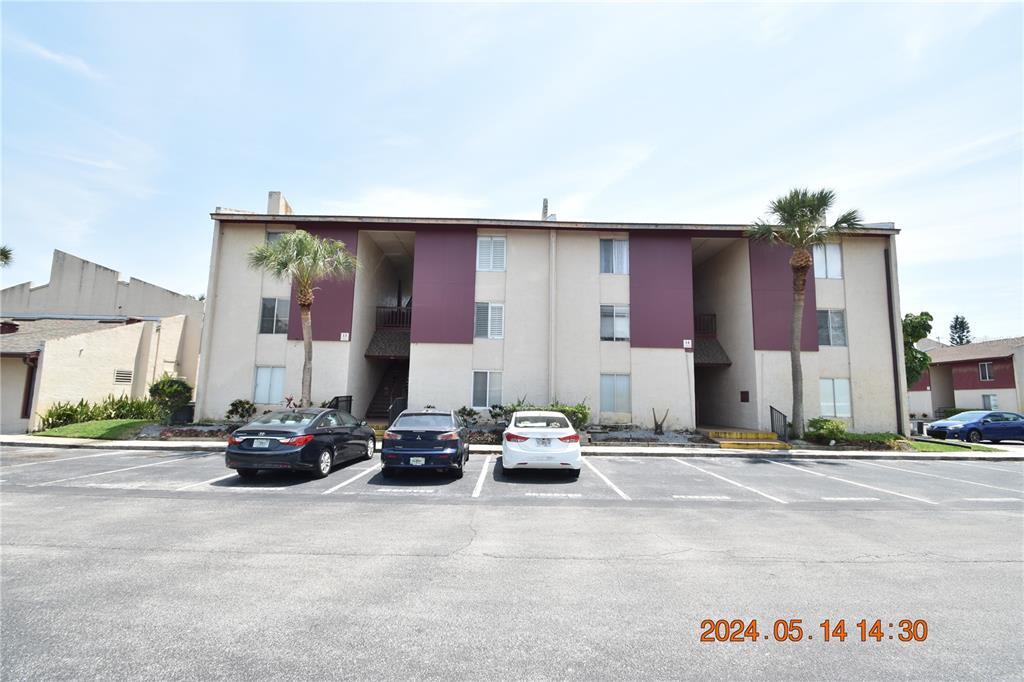 Primary Photo - 3814 N Lake Dr