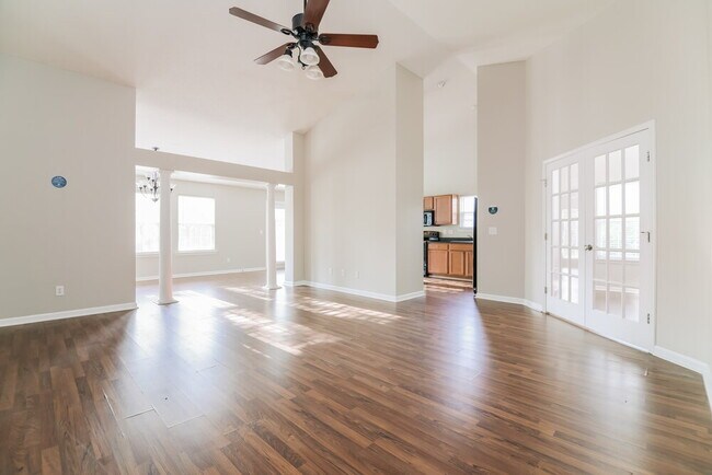 Building Photo - 1909 Maple Sugar Ln