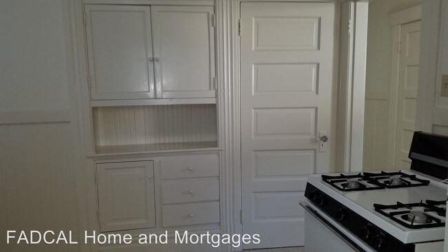 Building Photo - Studio, 1 bath Apartment - 1808 Grant Avenue