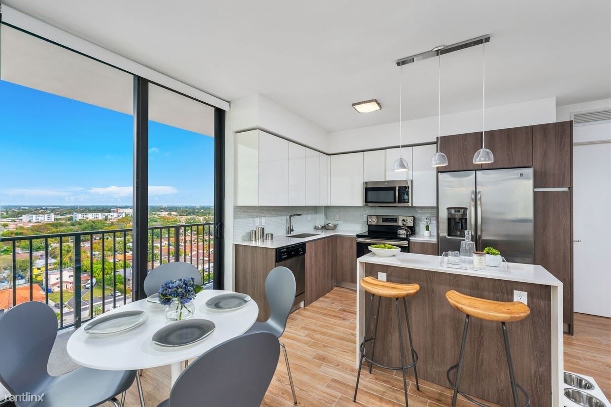 Building Photo - 2 br, 2 bath  - 1502 SW 37th Ave The Aura