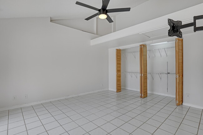 Building Photo - 1279 Periwinkle Pl