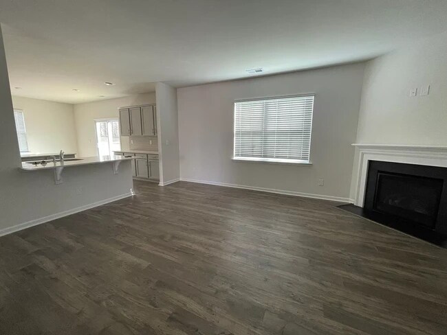 Foto del edificio - 3711 Stanley Creek Dr